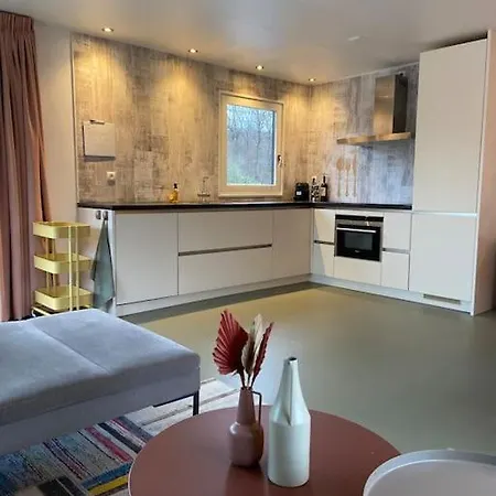 Apartamento Unieke Woonark Met Privetuin En Free Parking. Róterdam