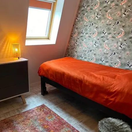 Unieke Woonark Met Privetuin En Free Parking. Apartamento *