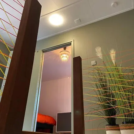 Apartamento Unieke Woonark Met Privetuin En Free Parking. Róterdam