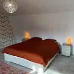 Apartamento Unieke Woonark Met Privetuin En Free Parking. Roterdão