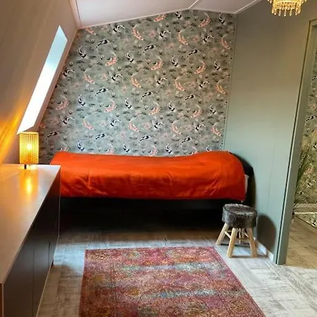 Unieke Woonark Met Privétuin En Free Parking.