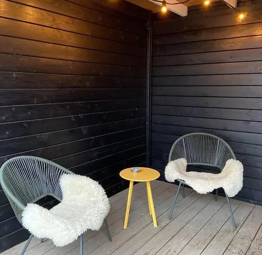 Unieke Woonark Met Privetuin En Free Parking. *